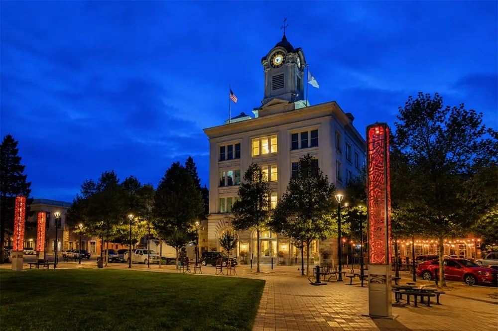 Downtown Santa Rosa Courthouse Square